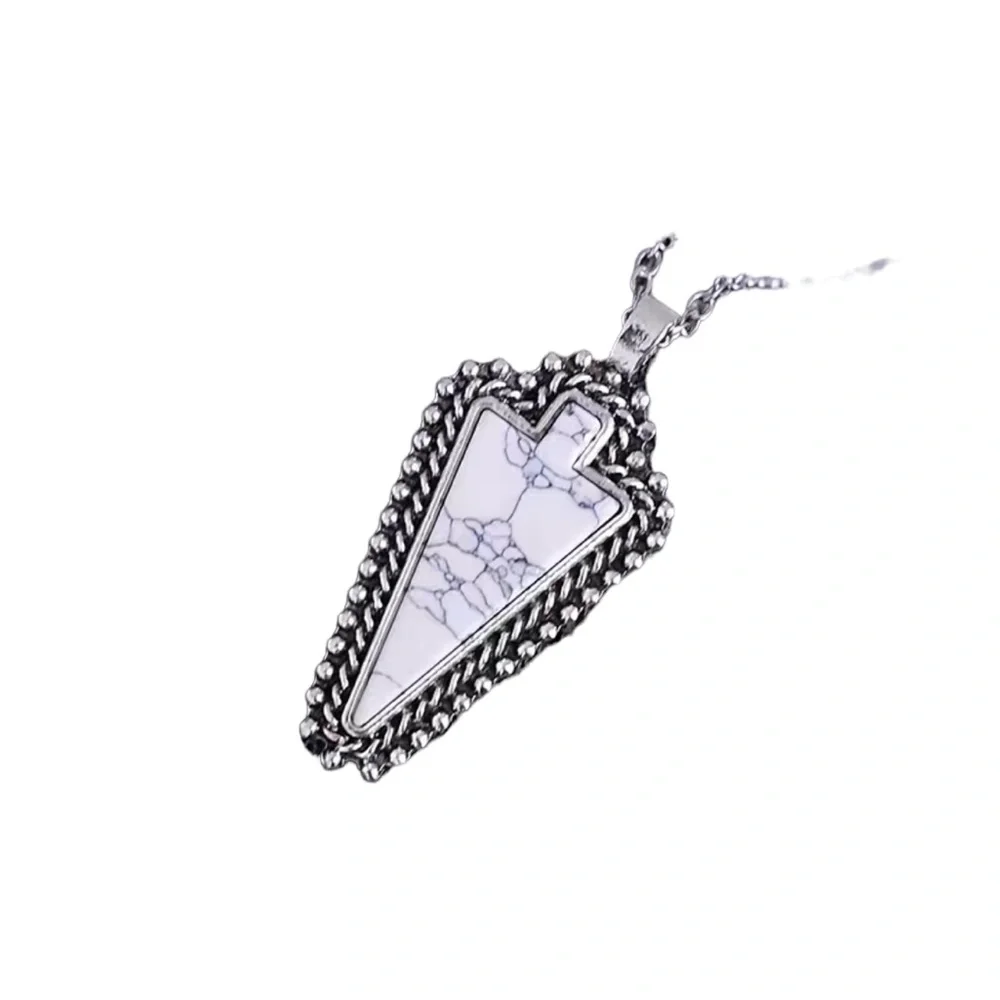 Silver Plated Pendant Necklace with Arrow Head